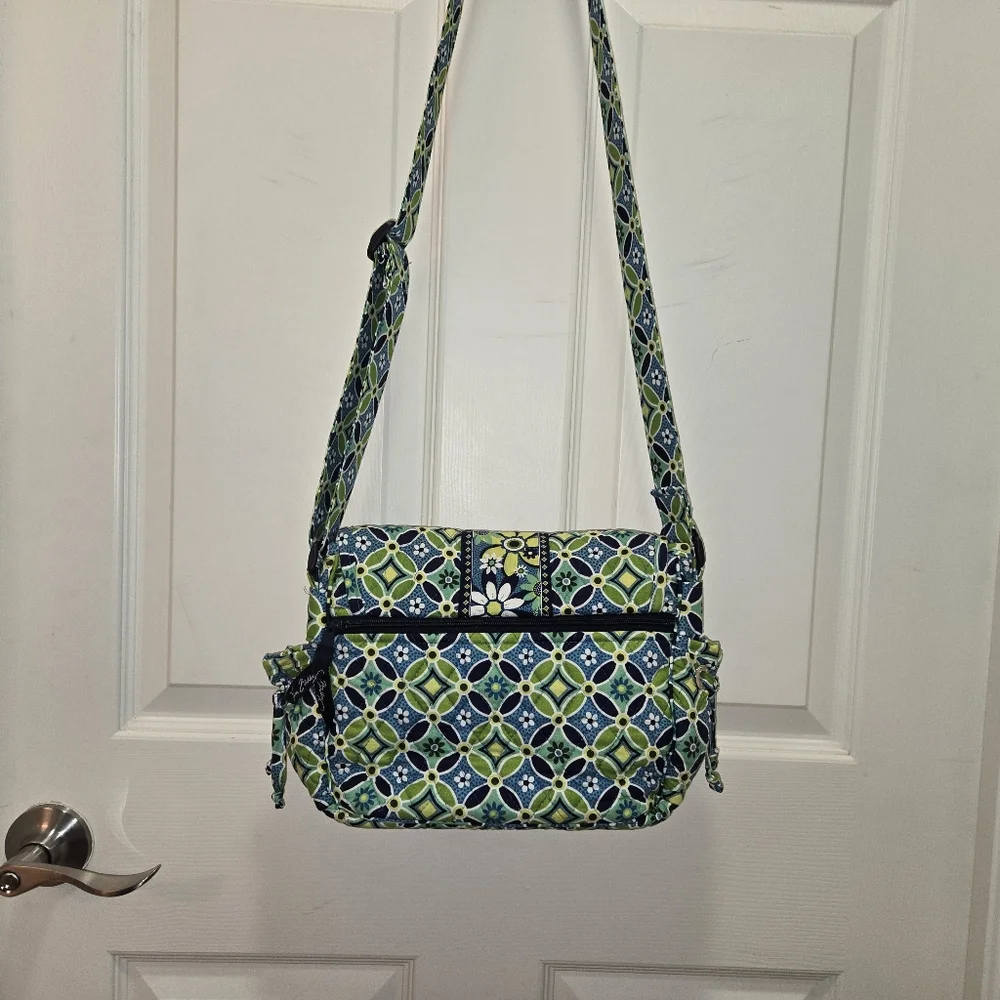 Vera Bradley Lindsay Crossbody, Daisy Daisy, NWOT - Picture 6 of 15